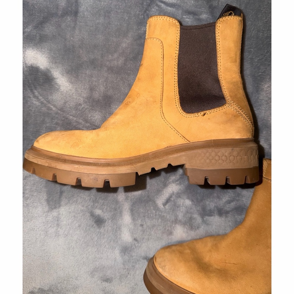 💛 Timberland Cortina Valley Chelsea Lug Boots - Picture 2 of 8